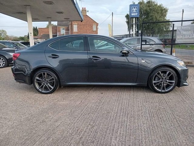 2011 Lexus IS 250 2.5 V6 F Sport Auto Euro 5 4dr - Picture 4 of 32