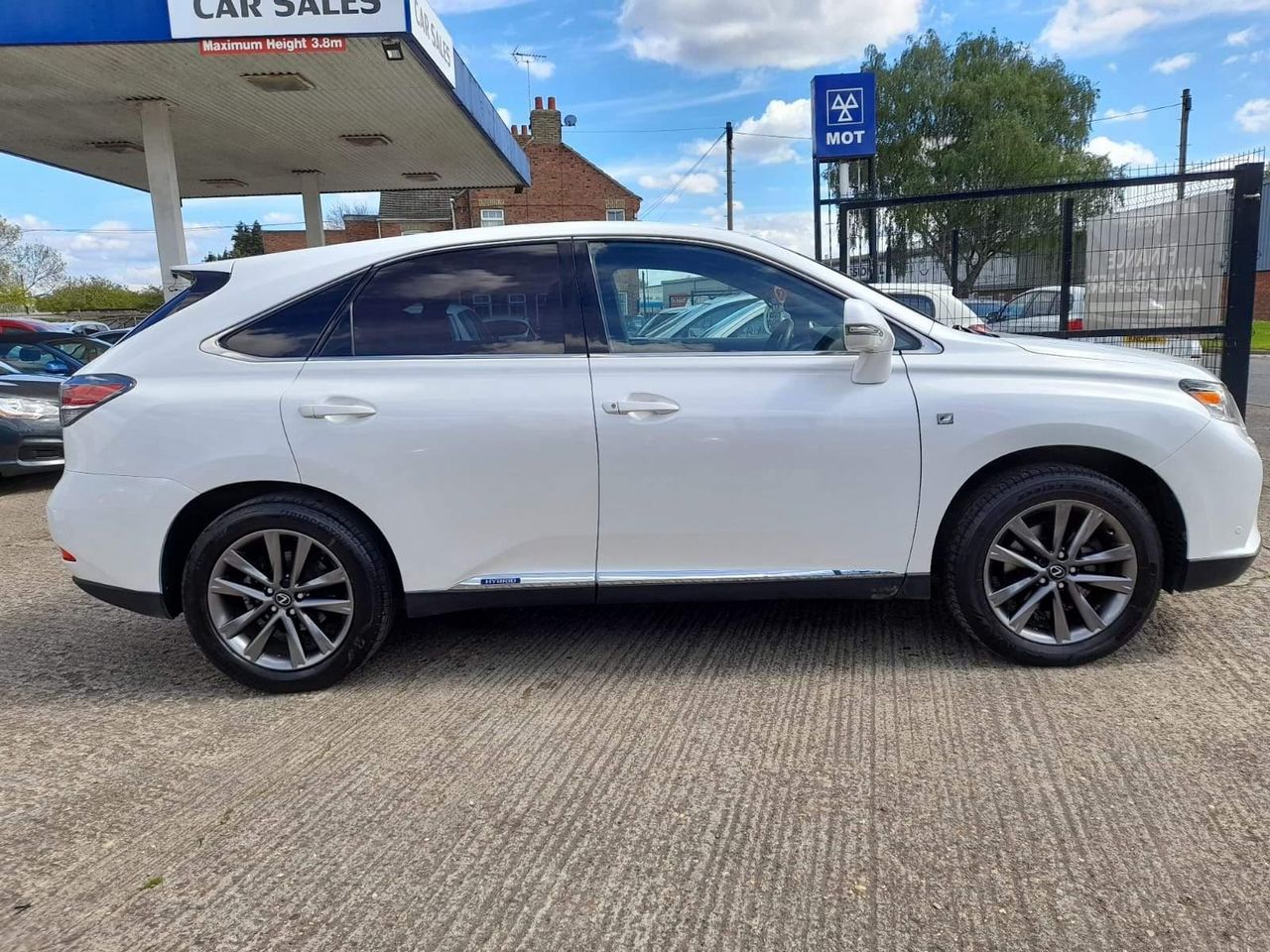 2013 Lexus RX 3.5 450h V6 F Sport SUV 5dr Petrol Hybrid CVT 4WD Euro 5 (s/s) (299 ps) - Picture 12 of 53