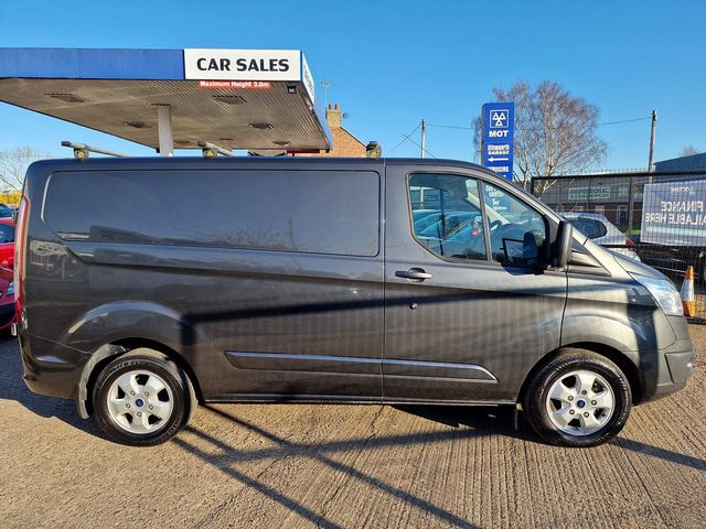 2016 Ford Transit Custom 2.2 TDCi 270 Limited L1 H1 5dr - Picture 6 of 37