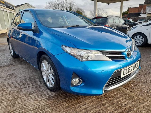 2013 Toyota Auris 1.33 Dual VVT-i Icon Euro 5 (s/s) 5dr - Picture 3 of 42