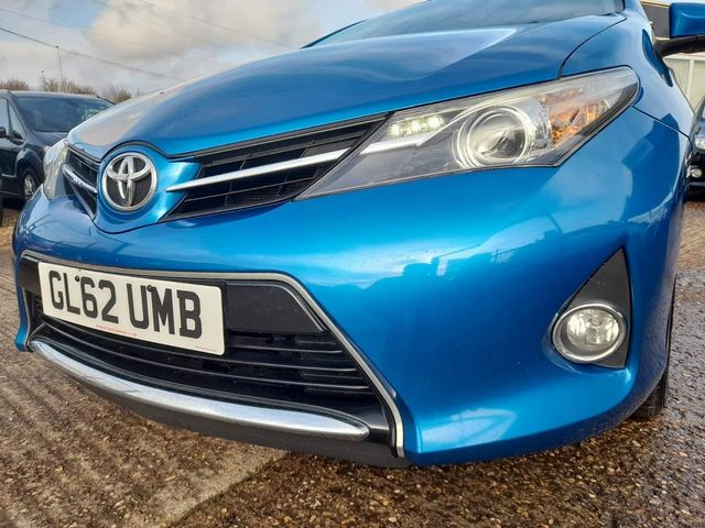 2013 Toyota Auris 1.33 Dual VVT-i Icon Euro 5 (s/s) 5dr - Picture 9 of 42
