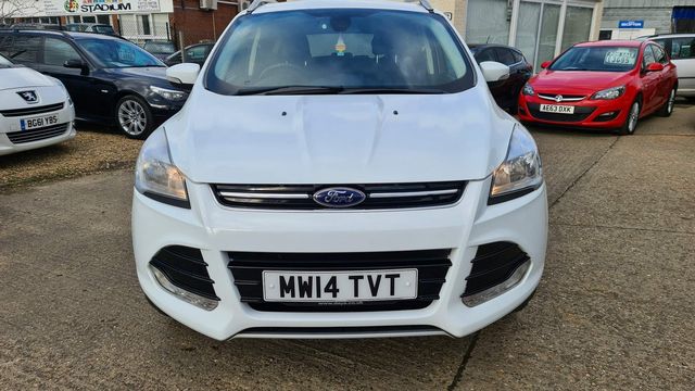 2014 Ford Kuga 2.0 TDCi Titanium Powershift AWD 5dr - Picture 2 of 46