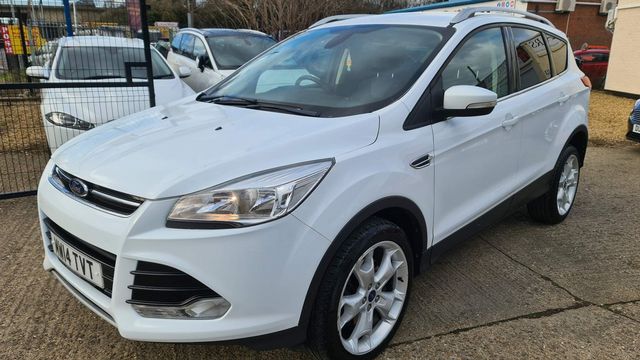 2014 Ford Kuga 2.0 TDCi Titanium Powershift AWD 5dr - Picture 9 of 46
