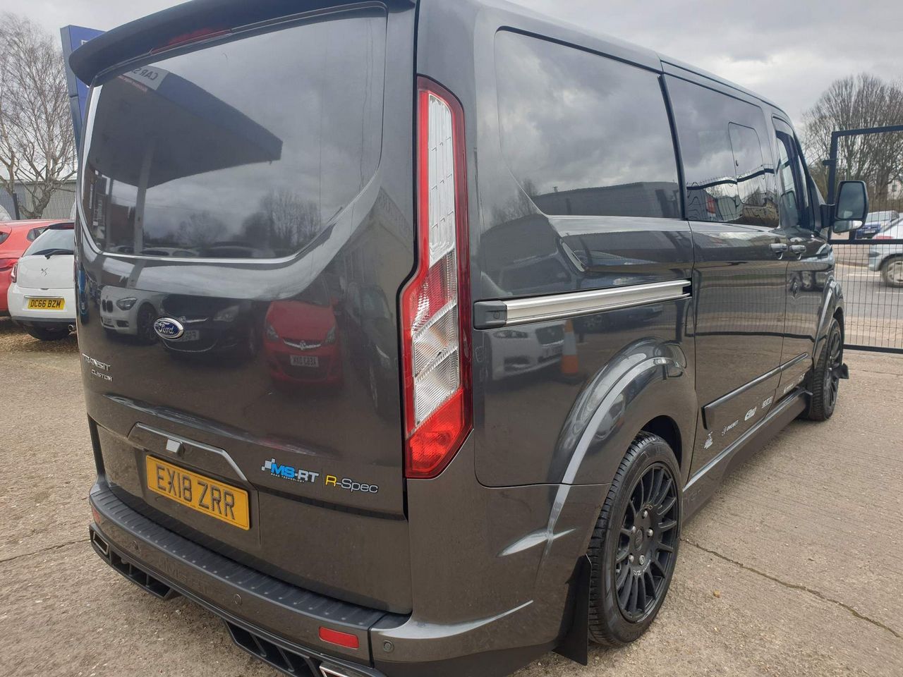 2018 Ford Transit Custom 2.0 300 EcoBlue Limited DCIV Auto L1 H1 Euro 6 (s/s) 5dr (6 Seat) - Picture 5 of 41